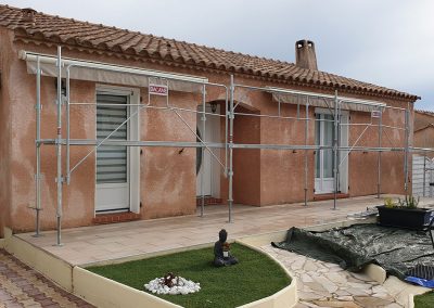 Rénovation des façades à Le Crès, pendant les travaux